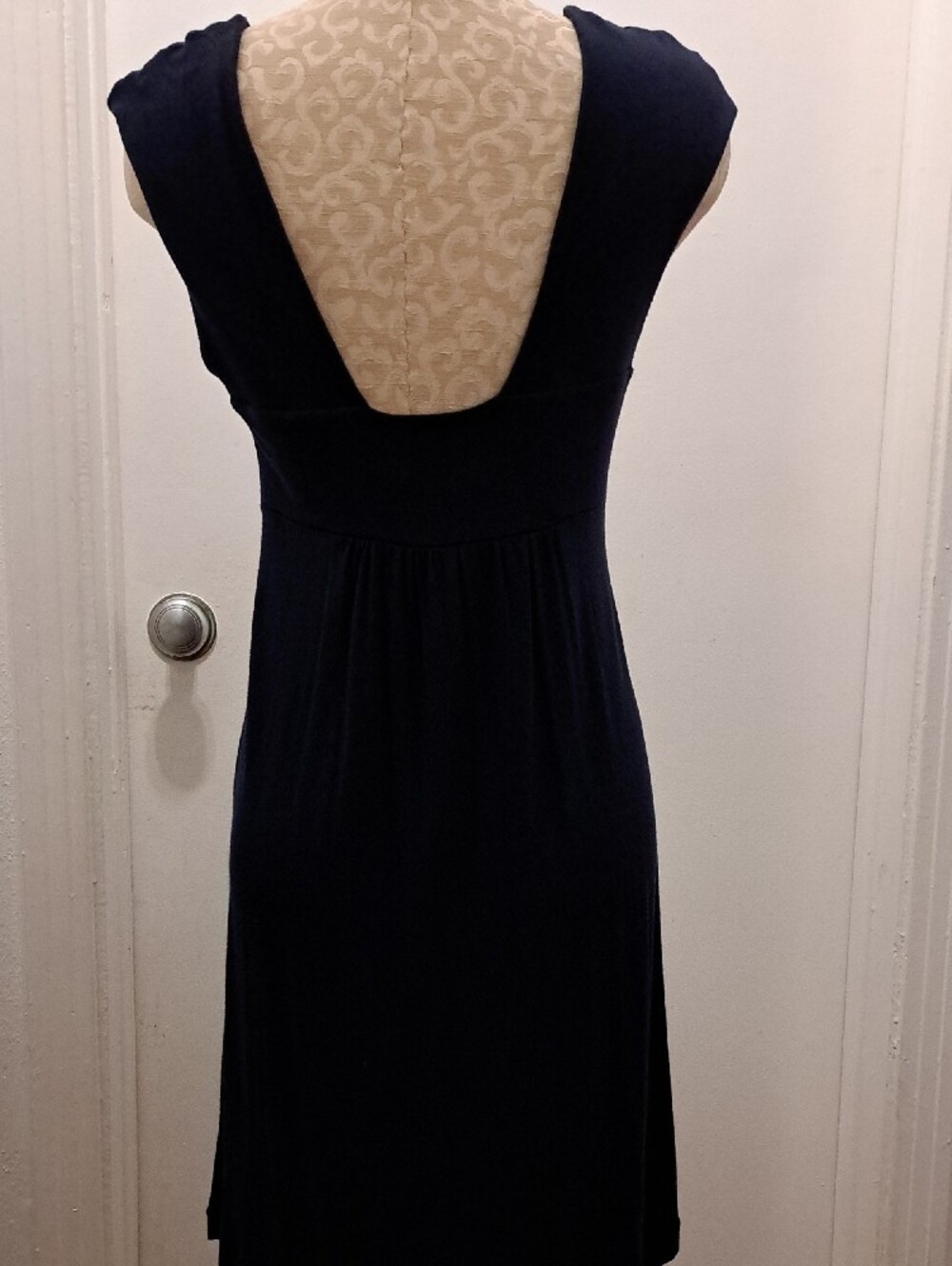 Express Navy Twist-Knot Midi Dress - Picture 6 of 12